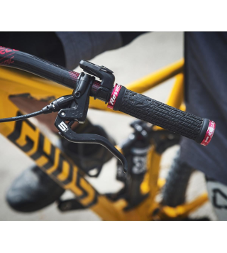 MAGURA KIT FRENO MT5 LEVA 2 DITA - PINZA 4 PISTONI