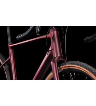 CUBE NUROAD RACE 2025 RUBYRED 'N' GLOSS