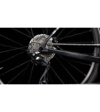 CUBE ATTAIN C62 RACE 2025 BLACKLINE