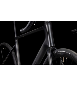 CUBE ATTAIN C62 RACE 2025 BLACKLINE